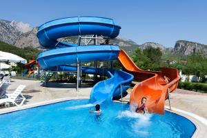 Bazén v ubytování Garden Park Beldibi Hotel nebo v jeho okolí
