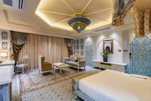 En eller flere senge i et værelse på Shilp wellness Resort and Spa + 36 billeder