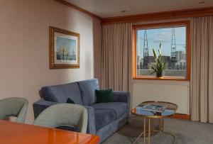 Posezení v ubytování Sunborn London Yacht Hotel