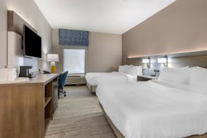 Postel nebo postele na pokoji v ubytování Comfort Inn - Weatherford + 7 fotografií
