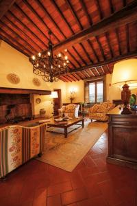 A seating area at Capannelle Wine Resort