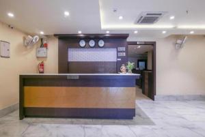 Area lobi atau resepsionis di Hotel Pratap Iinternational