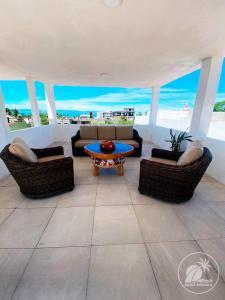 Imagen de la galería de NEW Bucerias Apartments with Pool and Rooftop Terrace, en Bucerías