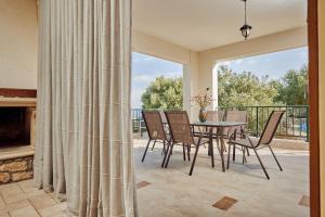 Balkón nebo terasa v ubytování Jessica Luxury Villa