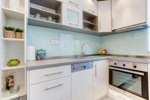 Kuchyňa alebo kuchynka v ubytovaní Apartment Melki