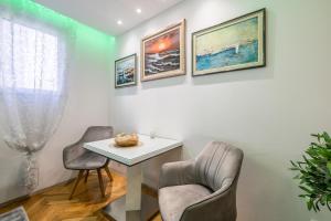 Posezení v ubytování Noemi Luxury Apartment