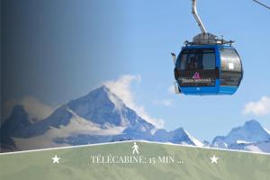 wyciąg narciarski przed górą w obiekcie Plein Ciel Horizon I Balcony I Near cable cars I Parking I View of the Alps w mieście Crans-Montana