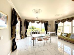 Gallery image of A Levels Mansion in Rotorua