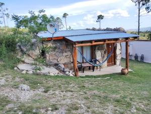 Casa con porche con columpio en Las Chunas en Villa Yacanto
