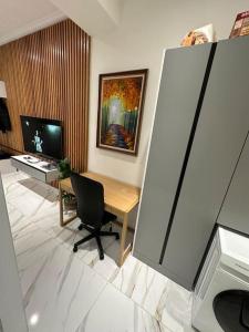 TV tai viihdekeskus majoituspaikassa Skyen Luxury Apartments