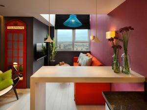 Area soggiorno di 21st Floor Hotel