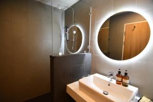 Alto Hotel M的一间浴室