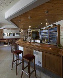 A kitchen or kitchenette at Wellnesshotel Aumühle