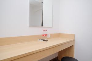 Imagen de la galería de RedDoorz Apartment near Exit Toll Colomadu, en Solo