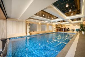 Bazen v nastanitvi oz. blizu nastanitve BlueSun Danang Beach Hotel