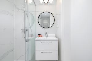 ห้องน้ำของ Lux Apartments Kosciuszki 39 with Parking by Renters Prestige