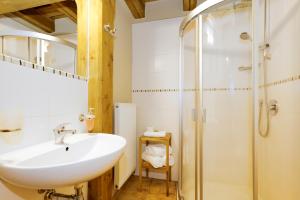 Koupelna v ubytování Hotel Leyla