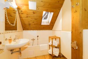 Koupelna v ubytování Hotel Leyla