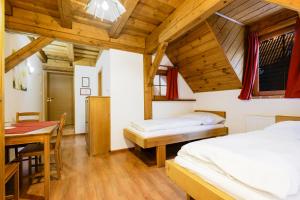 Postel nebo postele na pokoji v ubytování Hotel Leyla