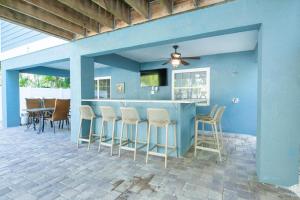 Μια τηλεόραση ή/και κέντρο ψυχαγωγίας στο Mojito Splash