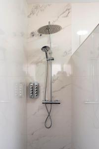 A bathroom at Casa la Fontana - Hostatel
