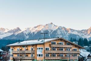 Zdjęcie z galerii obiektu HENRI Country House Seefeld w mieście Seefeld in Tirol