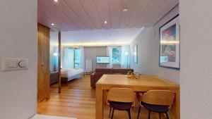 TV a/nebo společenská místnost v ubytování Abitaziun Residence 10A - St Moritz