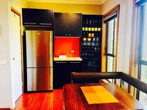 Gallery image of Treetops apartment for 4 in Silvan