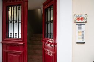 Φωτογραφία από το άλμπουμ του Delphian Colors - Red Edition στους Δελφούς