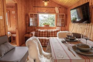 Galeriebild der Unterkunft Cosy Chalet with Panoramic Views in Verbier in Verbier