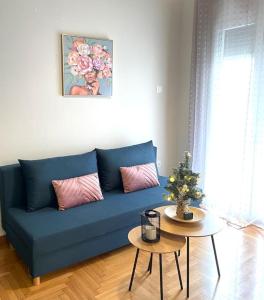 Seating area sa Koukaki Charm: 2BR Haven in the Heart of Athens!