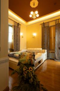 Postel nebo postele na pokoji v ubytování Medουσία Wellness Hotel & Spa