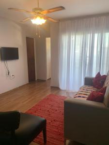 Μια τηλεόραση ή/και κέντρο ψυχαγωγίας στο Edificio Rey Niño