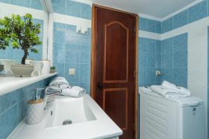 Et badeværelse på Mira Apartment by "elite"