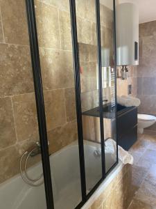 Billede fra billedgalleriet på Appart chic i Layrac + 17 billeder