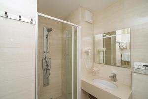 Koupelna v ubytování Hotel Biokovo