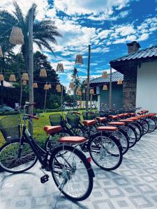 Jízda na kole v ubytování Ocean Pie Phuket - Adult Only nebo okolí