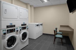 兰辛Hyatt House Lansing-University Area的相册照片