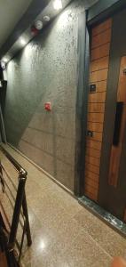 a skateboard ramp in a room with a wall at BOLCELLO HOTEl in Istanbul