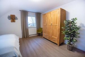 High-quality renovated apt (TLA/Tlf/TDY-RAB) 객실 침대