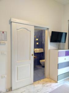 Koupelna v ubytování B&B Mini Hotel Incity-close train station and port-