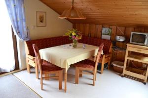 Fotografie z fotogalerie ubytování Ferienwohnung Spitzer v destinaci Waging am See