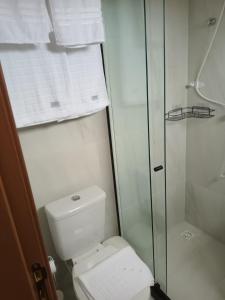 A bathroom at Paradise Beach Flat