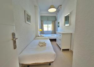 Posteľ alebo postele v izbe v ubytovaní SKOL 933 Fantastic two bedrooms on the 9th floor with amazing sea views