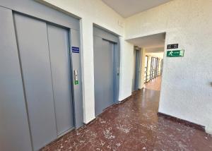 Fotografia z galérie ubytovania SKOL 933 Fantastic two bedrooms on the 9th floor with amazing sea views v Marbelli