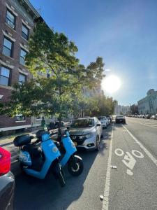 Bilde i galleriet til Room in a 2 Bedrooms apt. 10 minutes to Time Square! i West New York