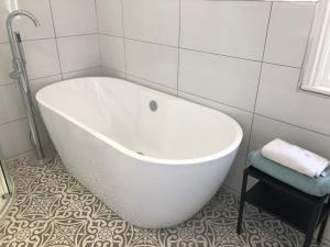 Ένα μπάνιο στο Luxury 6 bedroom retreat in Stratford Upon Avon +13 φωτογραφίες