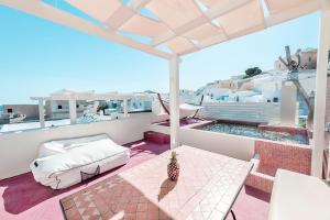 Bazén v ubytování Luxury Villas Hariton nebo v jeho okolí