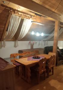 Zdjęcie z galerii obiektu Apartment ANDA w mieście Bad Kleinkirchheim