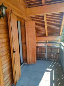 Zdjęcie z galerii obiektu Apartment ANDA w mieście Bad Kleinkirchheim